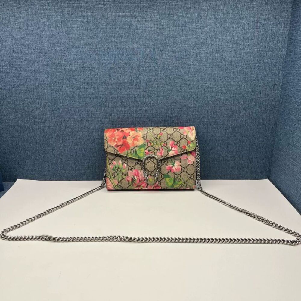 Gucci Women Pre-Loved Bag Very Good Condition